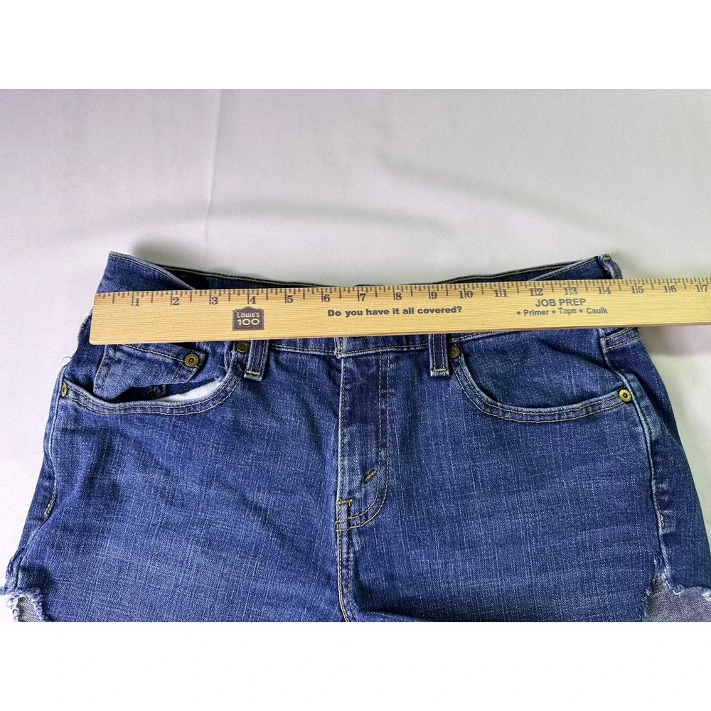 Levi's 515 Cut Off Shorts Women's Size 8 S/C Denim Frayed Hem Boho Y2K Mid Rise‎